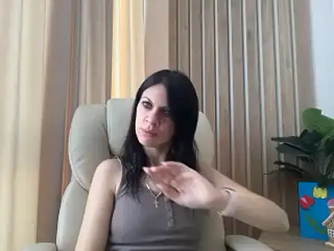 Snapshot of InjaAtHome chatting on 05-05-26, 06:21 InjaAtHome online show from 05-05-26, 06:21