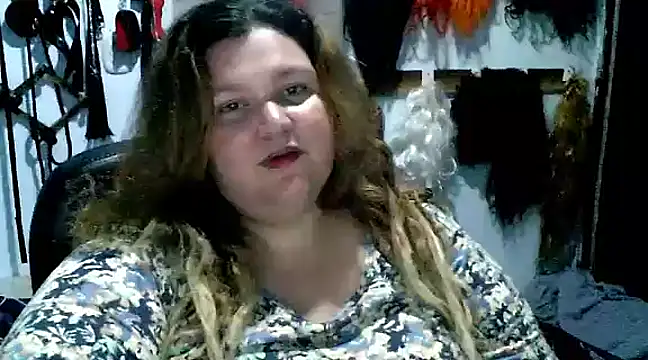 Snapshot of squirt322bbw chatting on 01-26-25, 02:45 squirt322bbw online show from 01-26-25, 02:45