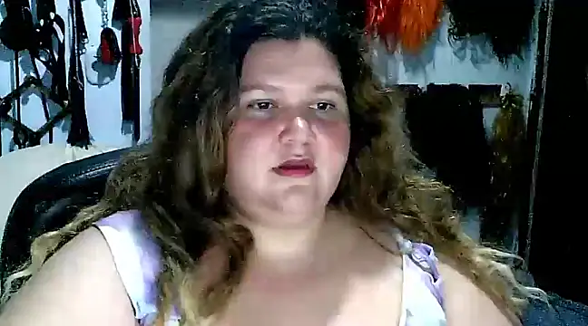 Snapshot of squirt322bbw chatting on 01-29-25, 03:22 squirt322bbw online show from 01-29-25, 03:22
