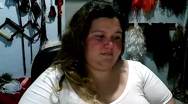 Snapshot of squirt322bbw chatting on 02-13-25, 02:34 squirt322bbw online show from 02-13-25, 02:34