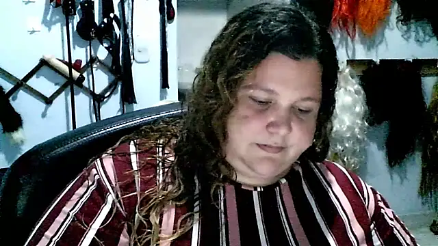 Snapshot of squirt322bbw chatting on 03-07-25, 07:16 squirt322bbw online show from 03-07-25, 07:16