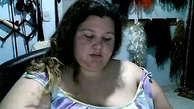 Snapshot of squirt322bbw chatting on 03-10-25, 05:29 squirt322bbw online show from 03-10-25, 05:29