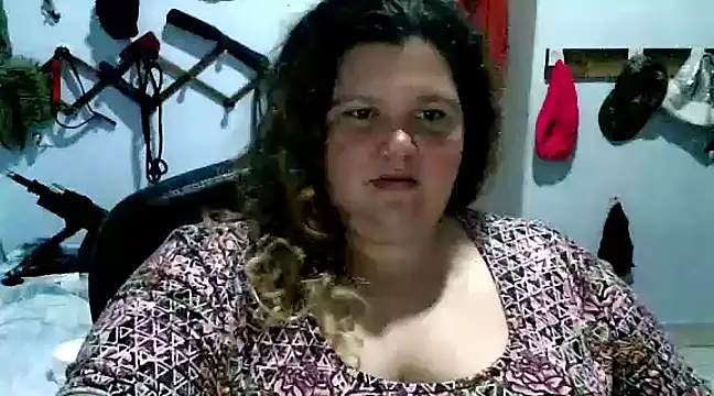 Snapshot of squirt322bbw chatting on 03-23-25, 02:04 squirt322bbw online show from 03-23-25, 02:04