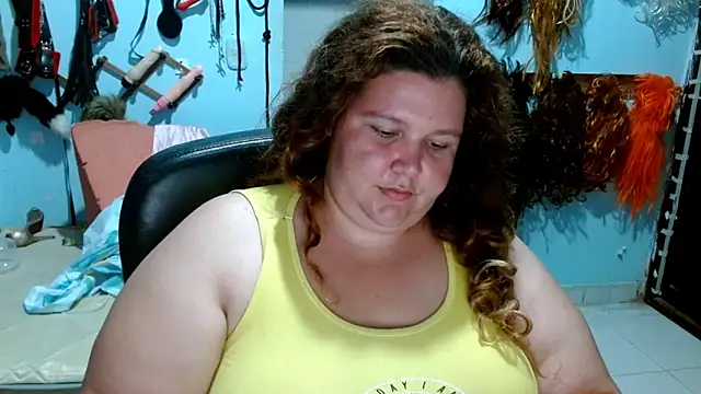 Snapshot of squirt322bbw chatting on 09-10-25, 09:15 squirt322bbw online show from 09-10-25, 09:15