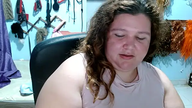 Snapshot of squirt322bbw chatting on 09-11-25, 04:07 squirt322bbw online show from 09-11-25, 04:07