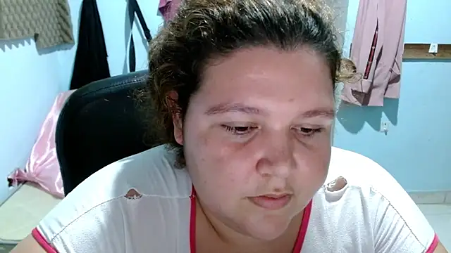 Snapshot of squirt322bbw chatting on 10-04-25, 07:56 squirt322bbw online show from 10-04-25, 07:56