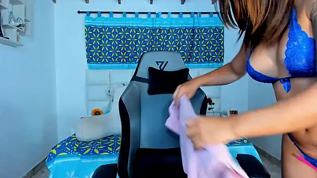 shadia-orozco online show from 02-21-25, 07:45