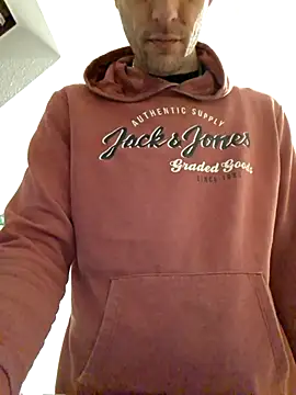 Snapshot of Percy_ohv chatting on 11-18-25, 07:07 Percy ohv online show from 11-18-25, 07:07