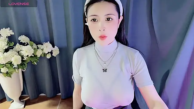 candy-yiyi online show from 01-10-25, 07:57