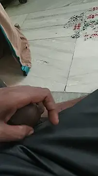 Snapshot of anjaanarun chatting on 10-01-25, 09:15 anjaanarun online show from 10-01-25, 09:15