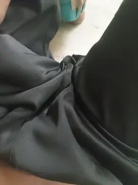 Snapshot of anjaanarun chatting on 10-08-25, 02:31 anjaanarun online show from 10-08-25, 02:31