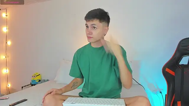 DustinLevine online show from 01-20-25, 12:49