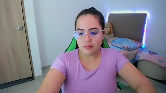  alicia z online show from 03-20-25, 12:08