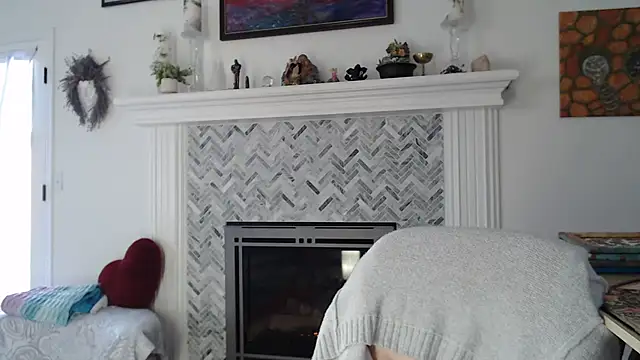 AuroraWillows online show from 03-16-26, 01:59