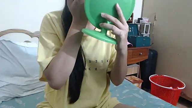 Snapshot of Beauty_Asian_Tina chatting on 10-30-25, 03:52 Beauty Asian Tina online show from 10-30-25, 03:52