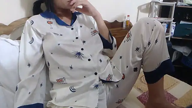 Beauty Asian Tina online show from 04-25-26, 12:30