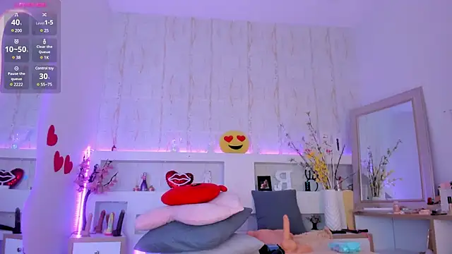 Snapshot of RachelMorgan01 chatting on 02-05-25, 04:14 RachelMorgan01 online show from 02-05-25, 04:14