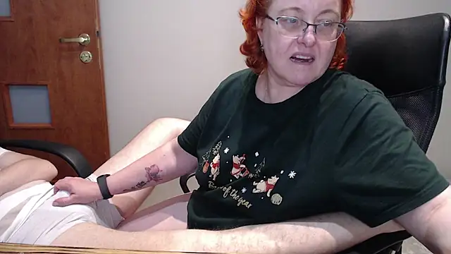 JoannaAndNeighbour online show from 12-30-24, 03:46