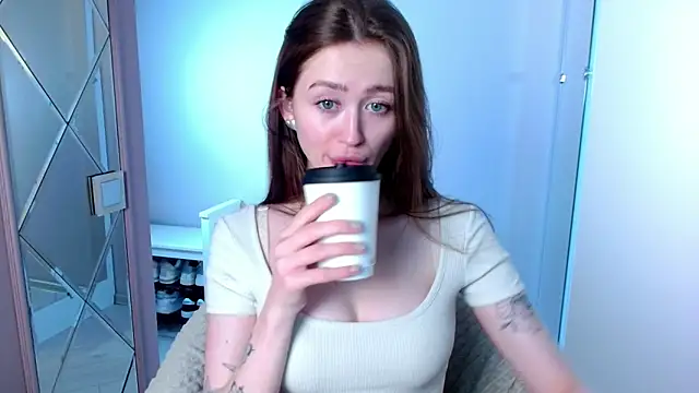 millllina online show from 01-20-25, 02:03