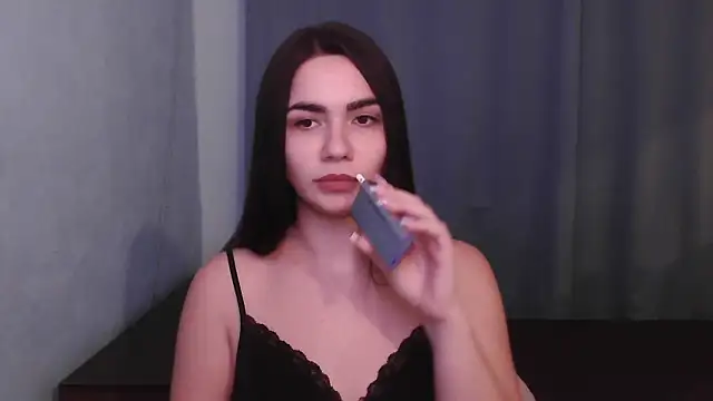 HannahMeid online show from 12-14-24, 07:36