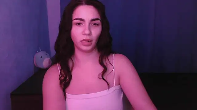 HannahMeid online show from 12-16-24, 07:54