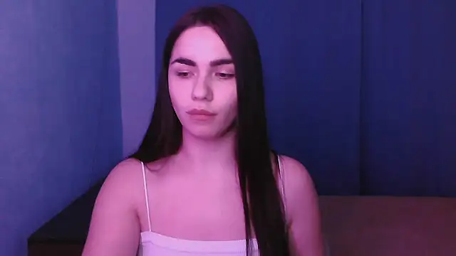 HannahMeid online show from 01-06-25, 07:35