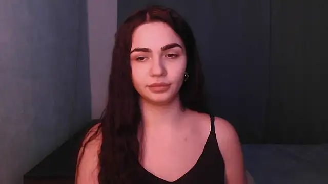 HannahMeid online show from 02-13-25, 08:24