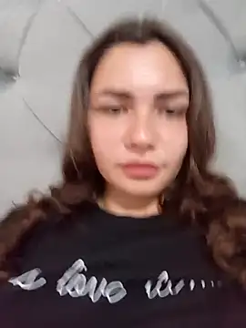 HannahMeid online show from 09-17-25, 09:33