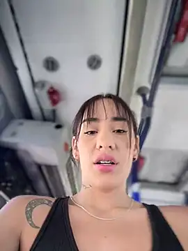   IRIS   online show from 01-23-25, 04:04