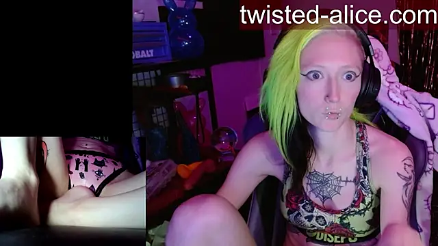 alicewonder09 online show from 04-06-26, 03:26