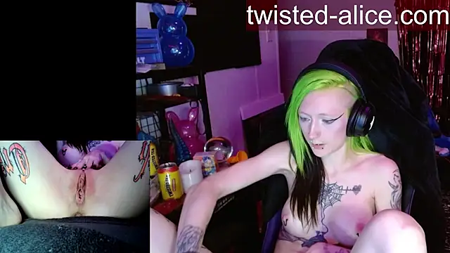 alicewonder09 online show from 04-17-26, 03:31