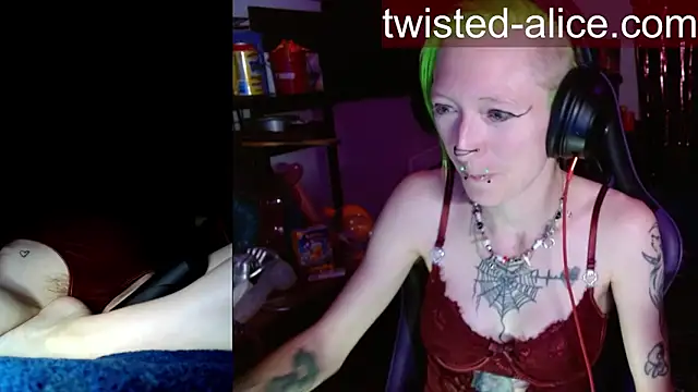 alicewonder09 online show from 06-18-26, 03:18