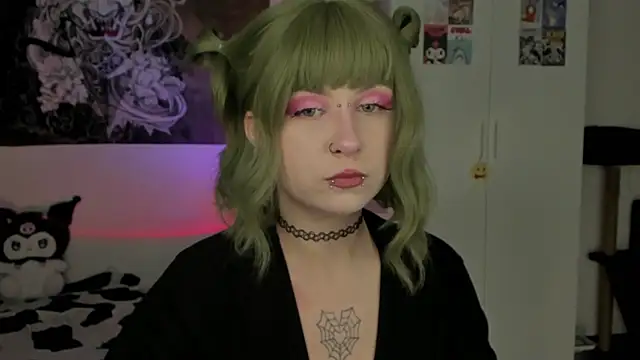 t0riayun0 online show from 01-29-25, 01:27