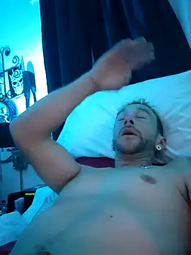 Snapshot of 22sexytwin chatting on 01-07-25, 06:38 22sexytwin online show from 01-07-25, 06:38