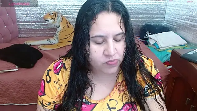 EMILY-NESSA online show from 09-22-25, 02:41