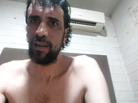 Snapshot of Hotcasados69 chatting on 11-14-25, 04:55 Hotcasados69 online show from 11-14-25, 04:55