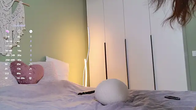 Snapshot of Rinas_secret chatting on 02-26-25, 08:48 Rinas secret online show from 02-26-25, 08:48