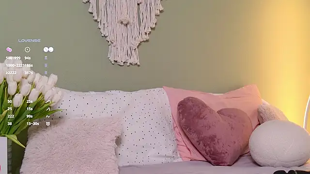 Snapshot of Rinas_secret chatting on 03-11-25, 10:29 Rinas secret online show from 03-11-25, 10:29