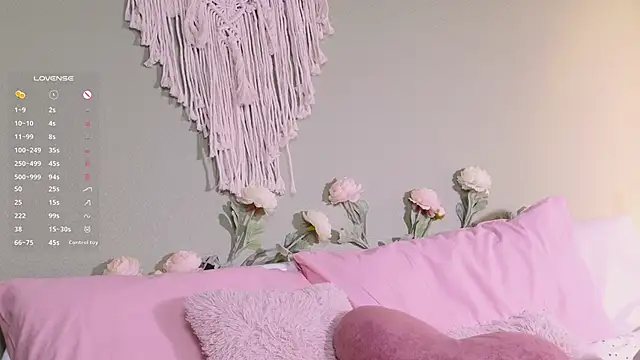 Snapshot of Rinas_secret chatting on 09-18-25, 08:05 Rinas secret online show from 09-18-25, 08:05