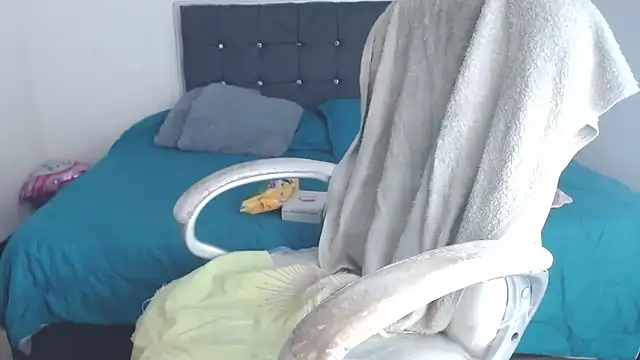 selena yourmilf online show from 09-29-25, 06:02