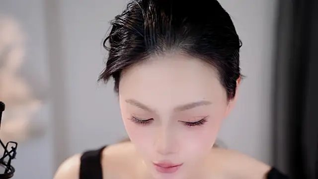Ocean--Lili online show from 05-23-26, 01:26