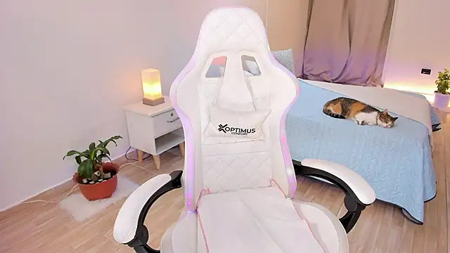 carleee winter online show from 11-23-25, 12:43