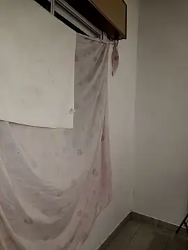 Snapshot of ZaraHoney chatting on 01-01-25, 02:51 ZaraHoney online show from 01-01-25, 02:51