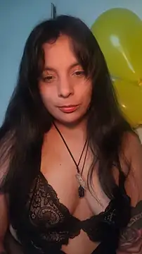 Snapshot of ZaraHoney chatting on 09-27-25, 04:34 ZaraHoney online show from 09-27-25, 04:34