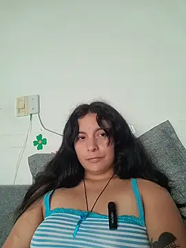 Snapshot of ZaraHoney chatting on 10-11-25, 06:28 ZaraHoney online show from 10-11-25, 06:28