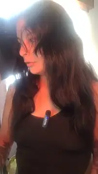 Snapshot of ZaraHoney chatting on 12-04-25, 08:50 ZaraHoney online show from 12-04-25, 08:50