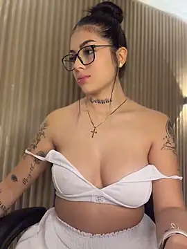 Sarasanders 4 online show from 04-09-26, 02:00