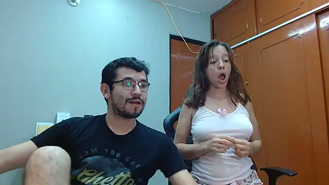 Snapshot of Isaandysex2428 chatting on 02-21-25, 01:33 Isaandysex2428 online show from 02-21-25, 01:33