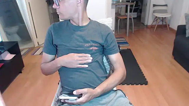 guachin hunk online show from 11-08-25, 11:14