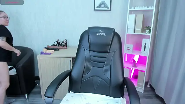 Snapshot of gentle_muse chatting on 03-10-25, 09:40 gentle muse online show from 03-10-25, 09:40